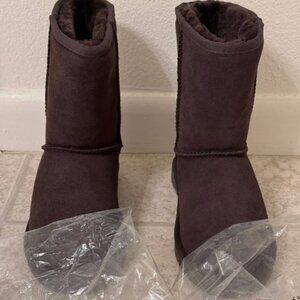 OZWEAR UGG Classic Sheepskin Boots - Brown, Size 37 (New)